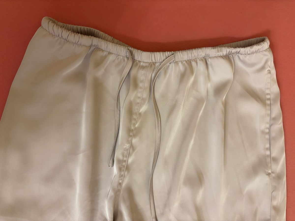 Brandy Melville Pantaloni: Brandy Melville Hose – Nuovo (secondo la descrizione) da Andelfingen venduto da Good_Quality 1