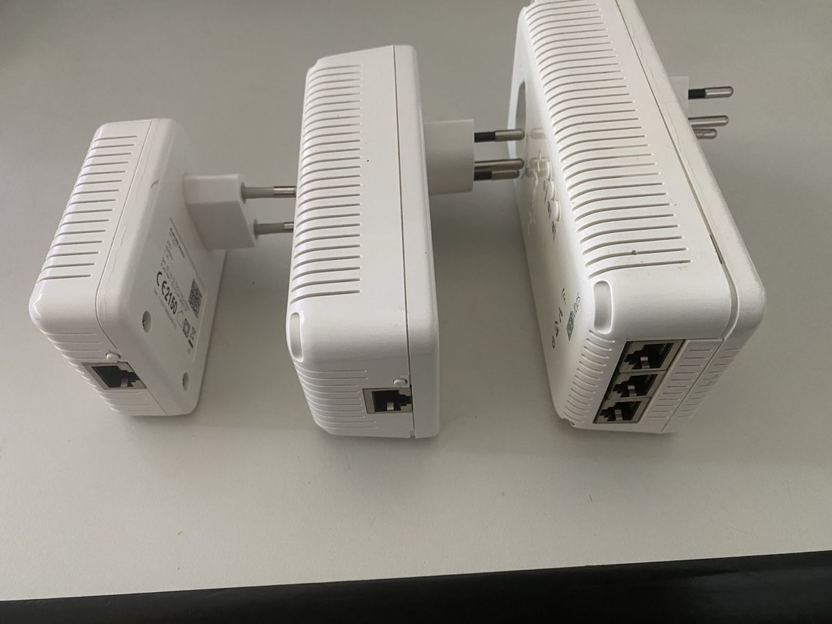 Devolo Lecteurs & Adaptateurs: Devolo dLAN 500 AV - 3 Adapter – D'occasion à Altendorf par sunseeker62 1
