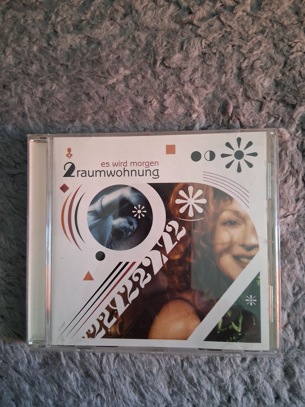 CD: 2 RAUMWOHNUNG     ES WIRD MORGEN    CD – Usato da Wetzikon ZH venduto da Ramones01