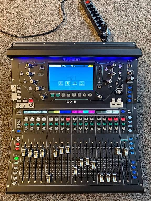 Console di mixaggio: Allen & Heath SQ5 – Usato da Aarau venduto da eric.c