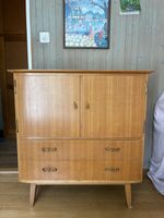 Holzkommode mit zwei Schubladen gebraucht