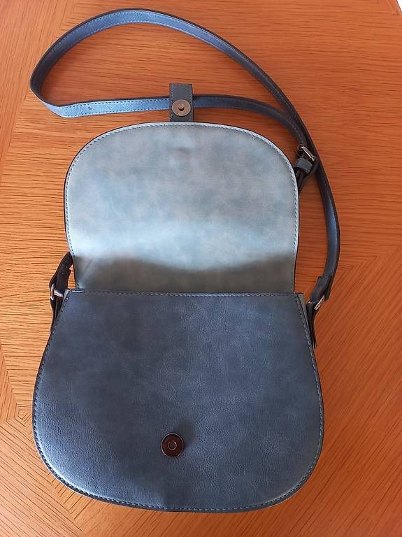 Borse da donna: Sac besace  – Usato da Lutry venduto da mig_w7wf 1
