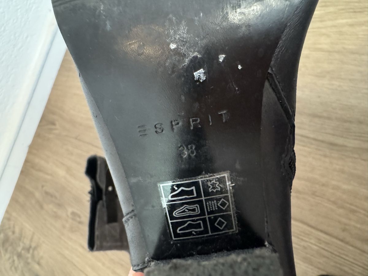 Esprit Scarpe da donna: Esprit Stiefelette Leder Gr. 38 – Usato da Fislisbach venduto da KolibriSecondhand 8