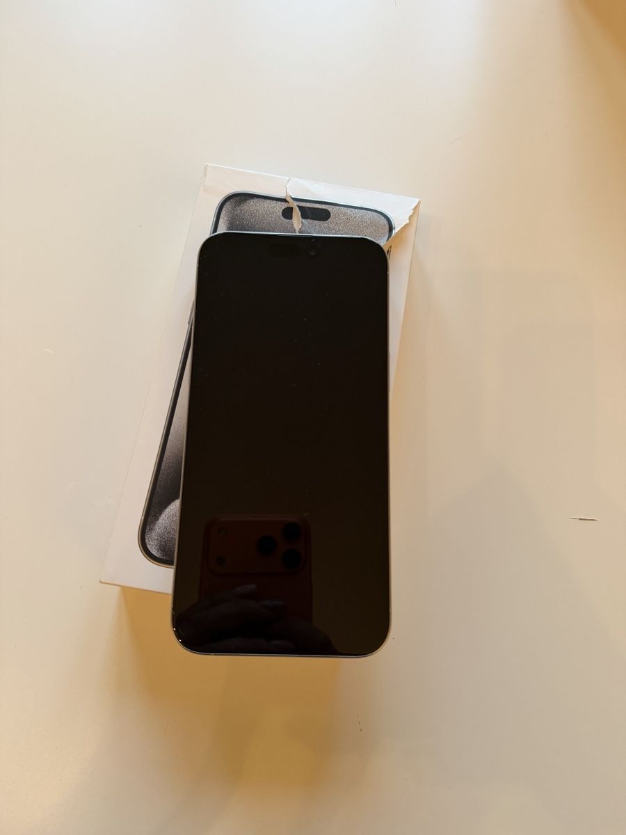 Apple Handys / Smartphones: Apple iPhone 15 Pro Max weiss – Gebraucht aus Immensee von car_899f 1