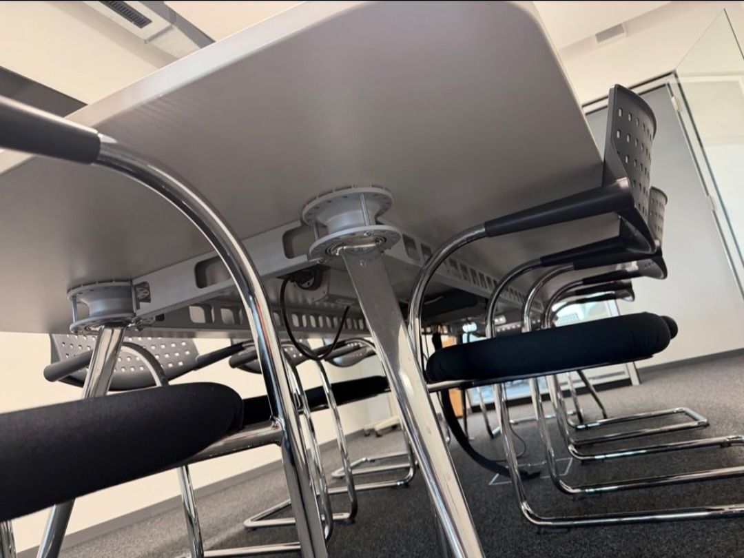 Vitra Tische: Vitra Konferenztisch Sitzungstisch – Gebraucht aus Bachs von Blitzboy 4