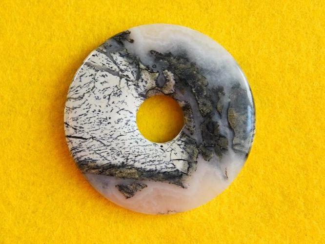 Pendentifs: Stein Anhänger – D'occasion à Wil SG par froschbiss 1