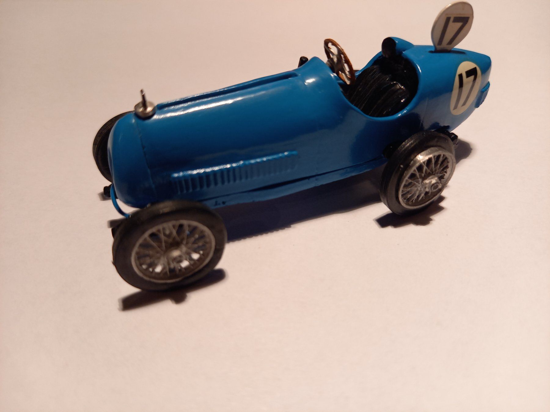 Bugatti Modellini d'auto: Bugatti T13 A.R. 12 Auto Replicas – Nuovo e nell'imballaggio originale da Neuchâtel venduto da Philippeflecherouge