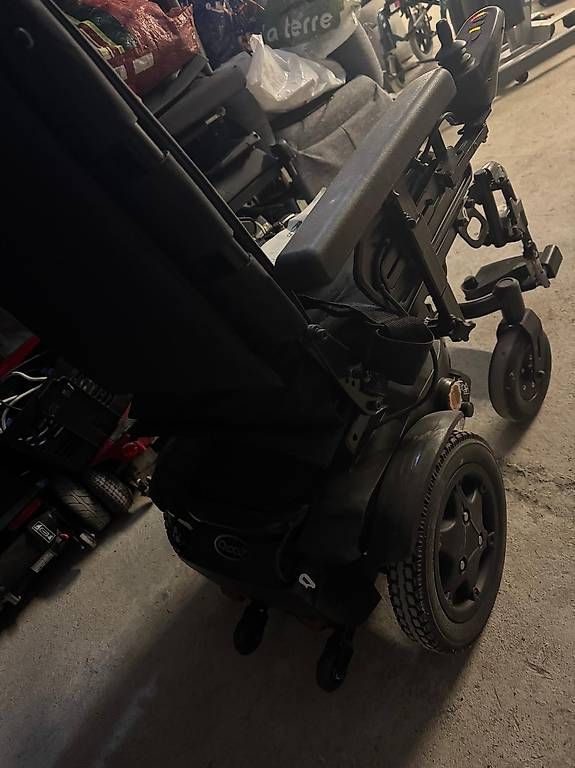 Rollstühle: Fauteuil roulant Quickie Q200R – Gebraucht aus nyon von mka_bn7r 3