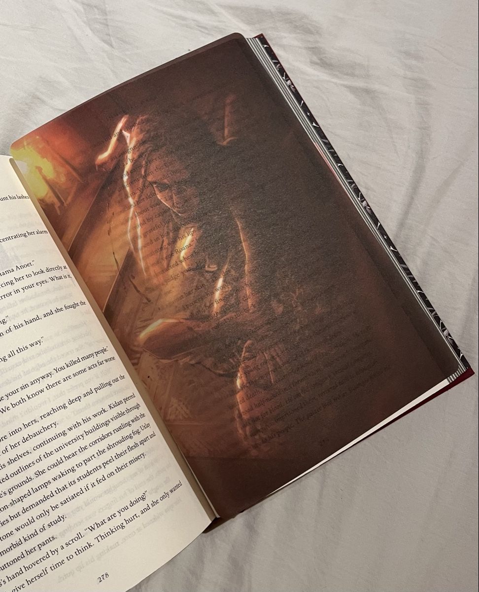 Bücher: Immortal Dark OwlCrate special edition  – Neu (gemäss Beschreibung) aus Arzier-Le Muids von eva_6qtf 6