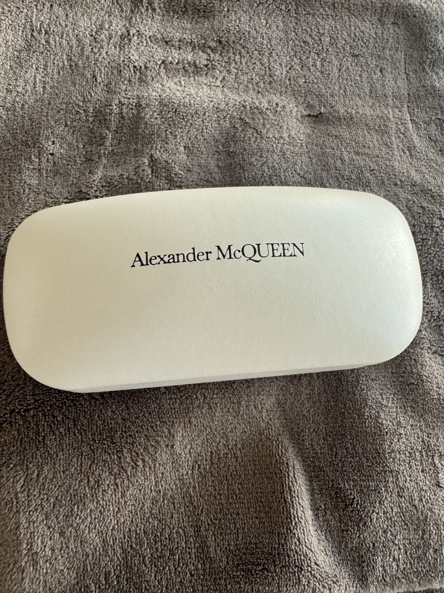 Alexander Mcqueen Brillen & Gläser: Alexander McQueen Sonnenbrille NEU – Neu und originalverpackt aus Pfäffikon SZ von EMMA0111 6