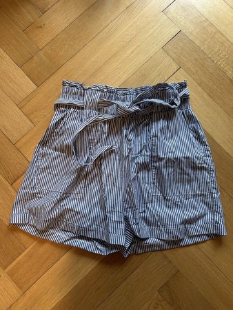 Shorts only (L) gestreift