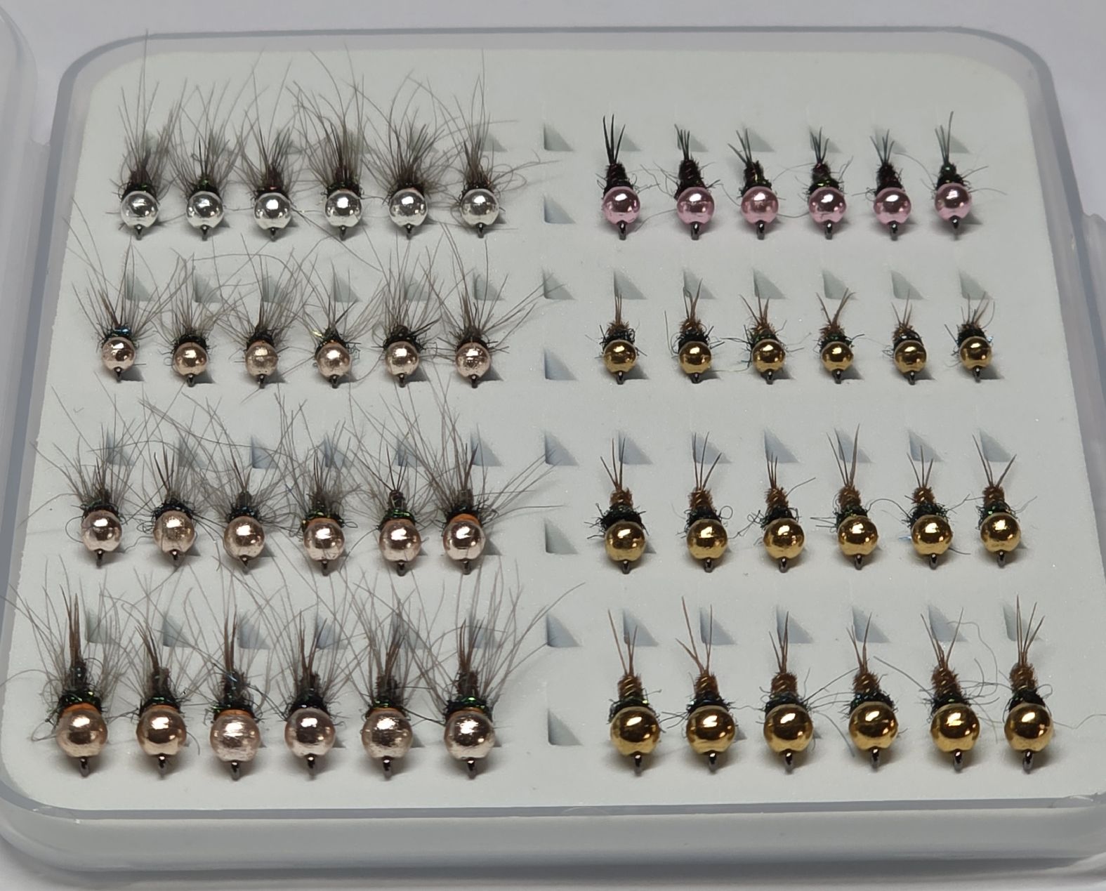 Esche: Box mit 48 Tungsten Nymphen – Nuovo (secondo la descrizione) da Degersheim venduto da HookedOnTheFly 1
