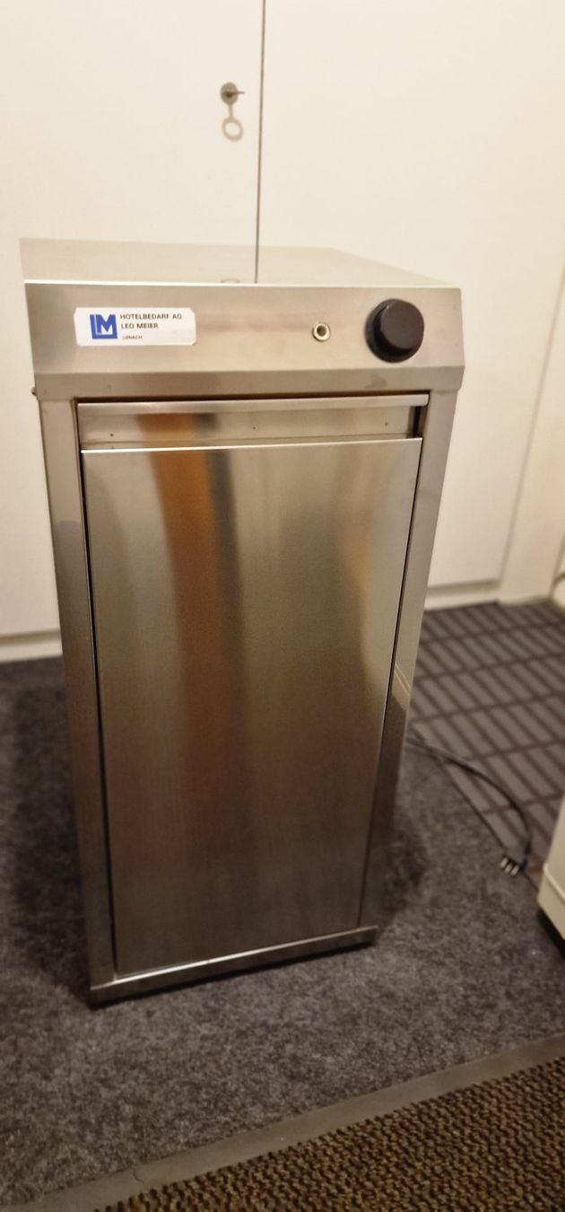 Komplettküchen: Edelstahl Warmhalteschrank Gastro – Gebraucht aus Volketswil von rosarella11 5