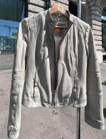 Tolle Lederjacke v Boss, Gr 36 - wie neu