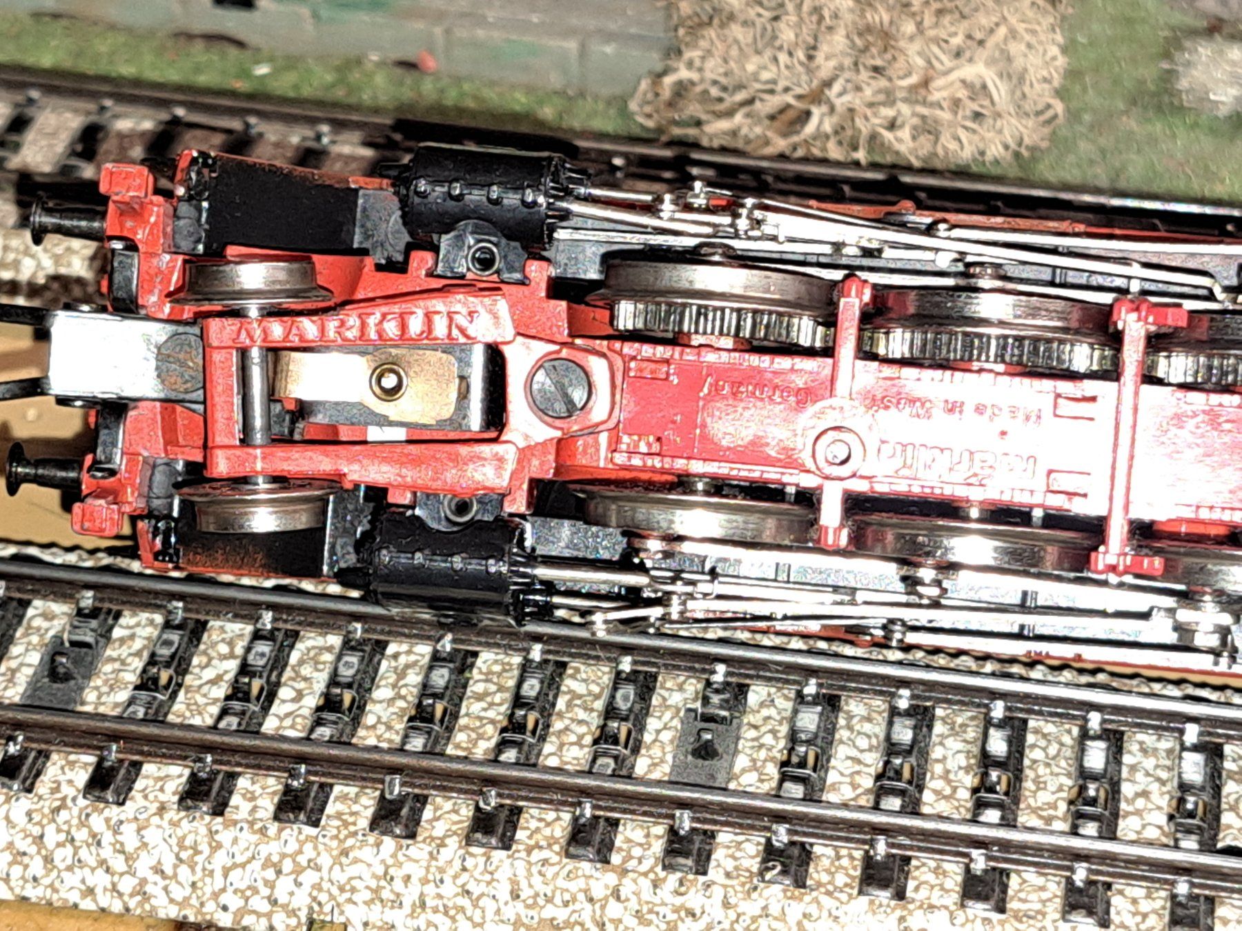 Märklin Modellini di ferrovie: Märklin DB 41334 Damploki analog – Usato da Schwanden GL venduto da roerich20 7