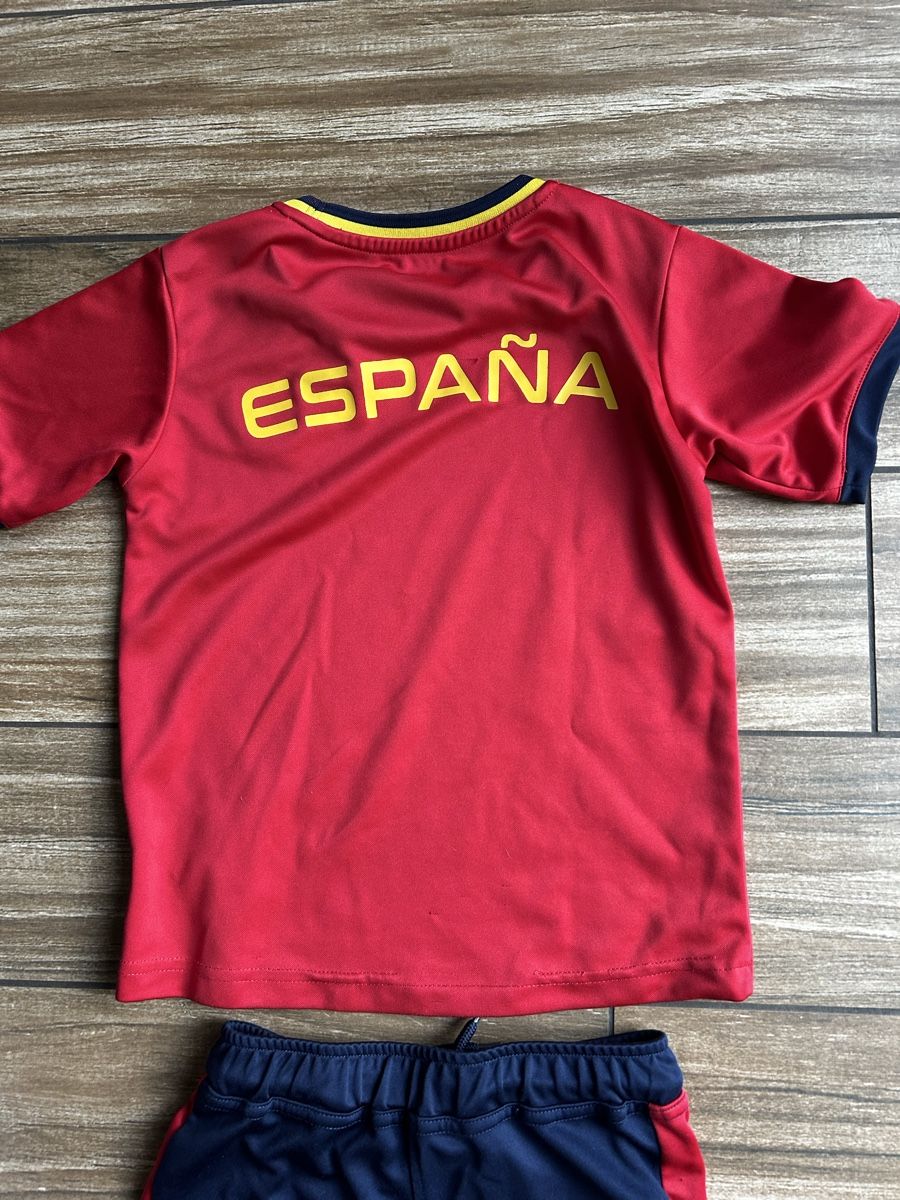 Survêtements: Spanien Trikot Kinder 122/128 – D'occasion à Altdorf UR par arnosteff 1