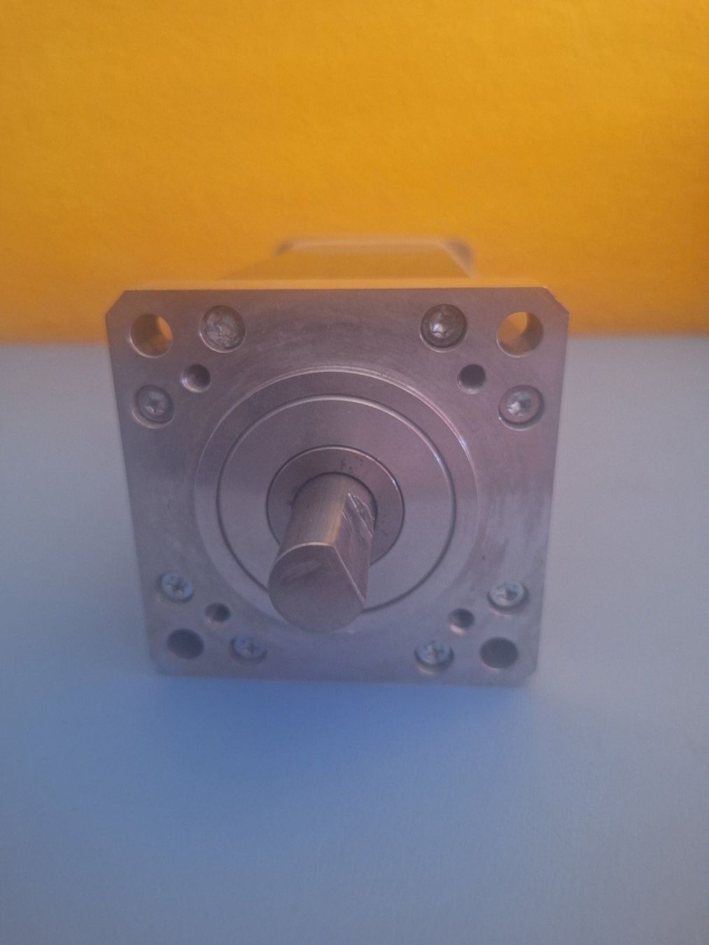 Maxon Motori: Maxon DC Motor 250 Watt / 24 Volt – Usato da Richterswil venduto da mutzli72 1