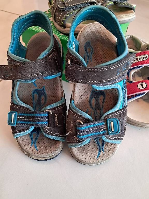 Scarpe per ragazzi: 3 Paar Sandalen Gr. 29 – Usato da Belp venduto da Verk976 1