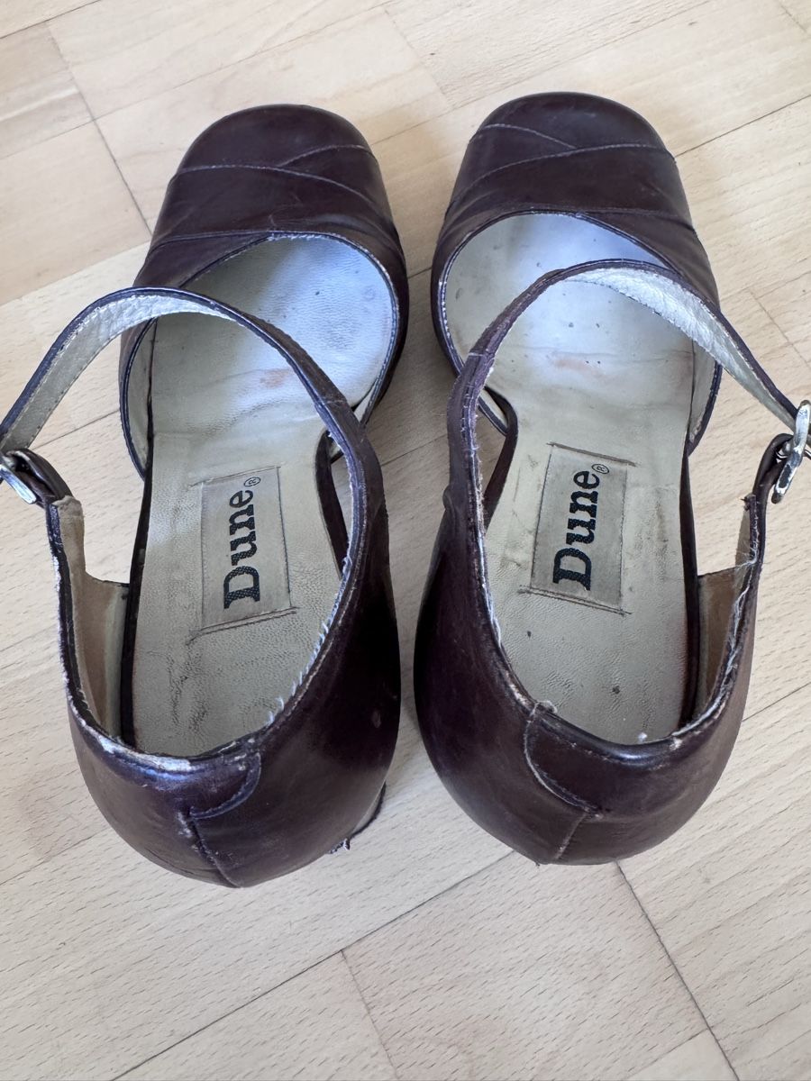 Dune London Scarpe da donna: Mary-Jane-Pumps mit Blockabsatz von Dune – Usato da Muttenz venduto da ala_7c7n 4