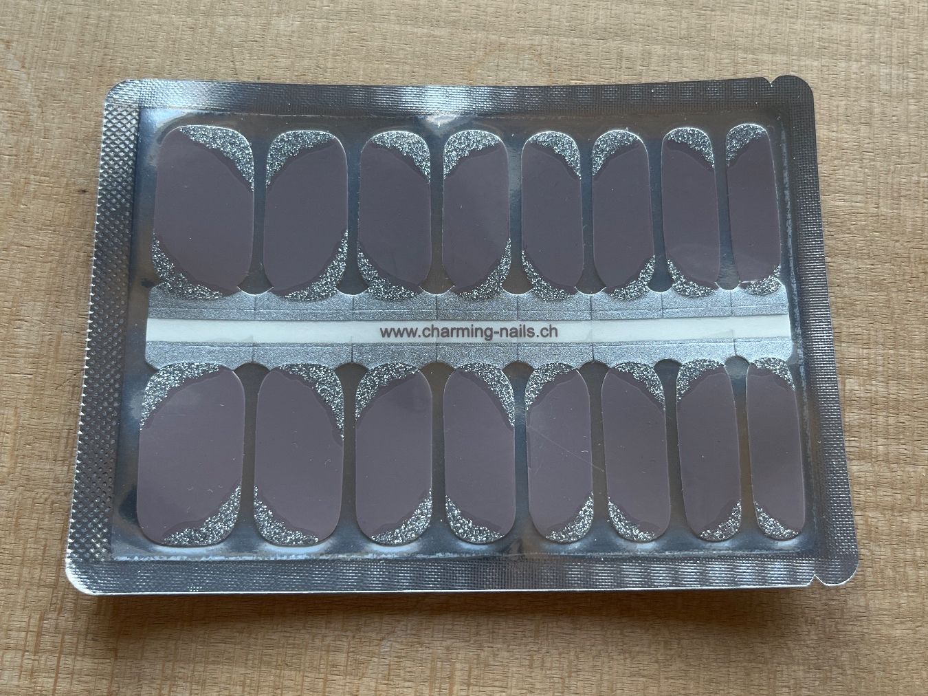 Unghie finte: Nagelfolie taupe mit Glitzer – Nuovo e nell'imballaggio originale da Winterthur venduto da ani_svs9