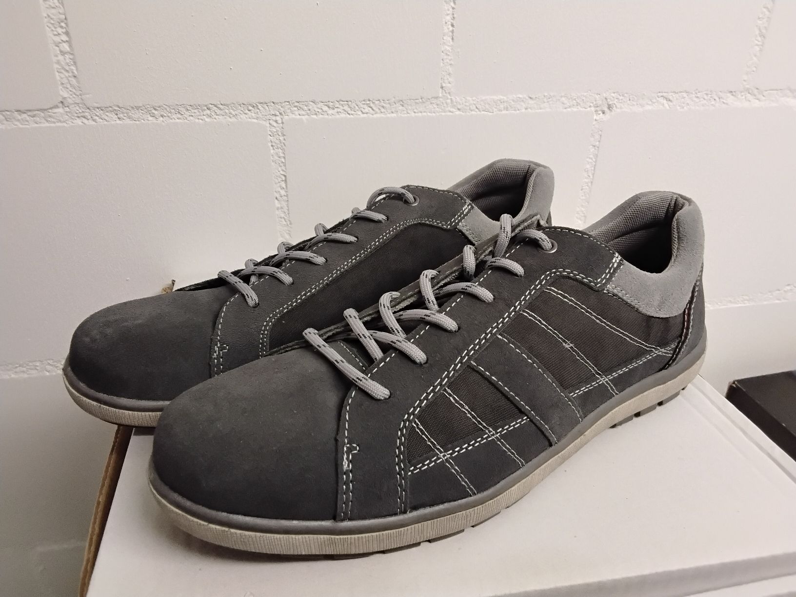 Scarpe da uomo: Halbschuh Gr 46 wie neu – Nuovo (secondo la descrizione) da Wolhusen venduto da Schmetterling1975