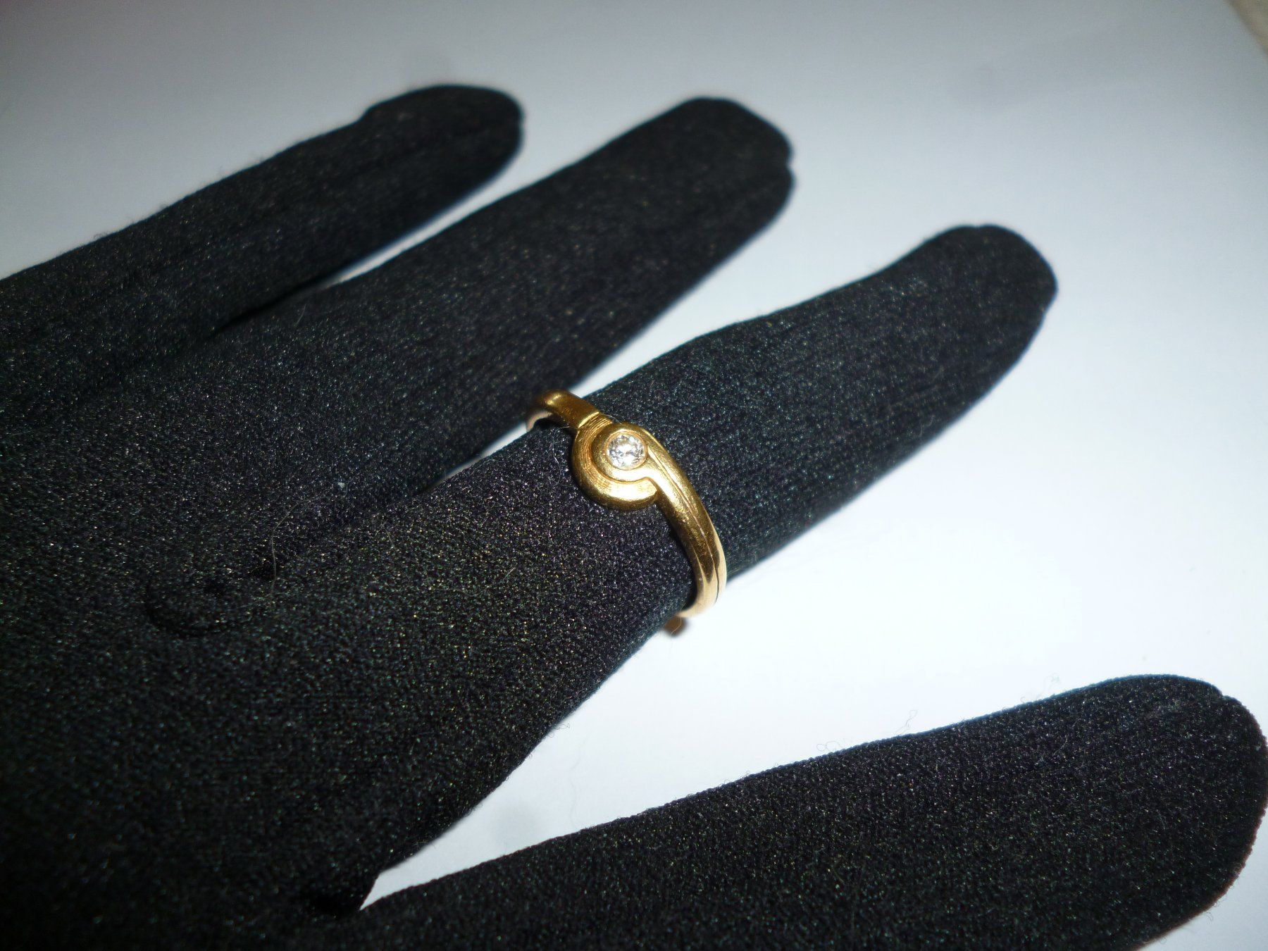 Anelli: Ring Gelbgold mit Stein  Grösse 54 gut erhalten – Usato da Neuhausen venduto da Charlotte51