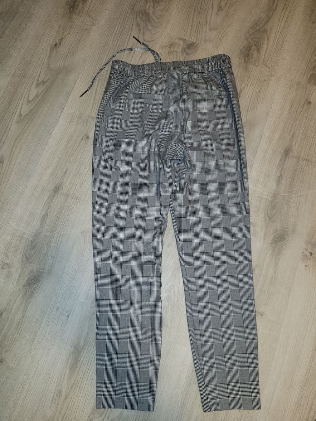 Leggings: Damen Hose Karomuster Grösse M neuwertig – Neuf (Voir description) à Solothurn par tingel_t 2