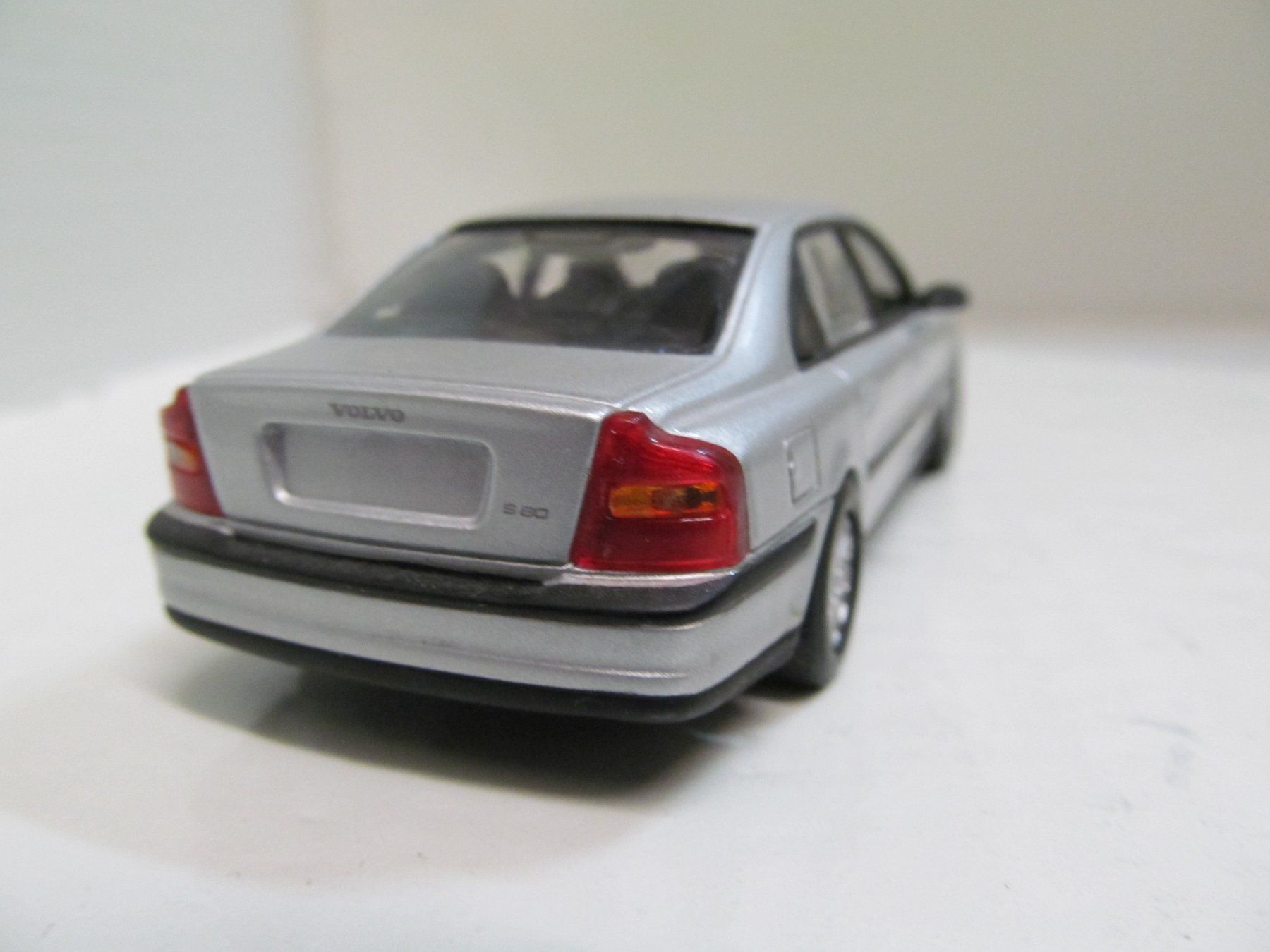 Volvo Modellini d'auto: VOLVO S80 1998  1:43  MINI CHAMP – Nuovo (secondo la descrizione) da Grueningen venduto da malamut56 2