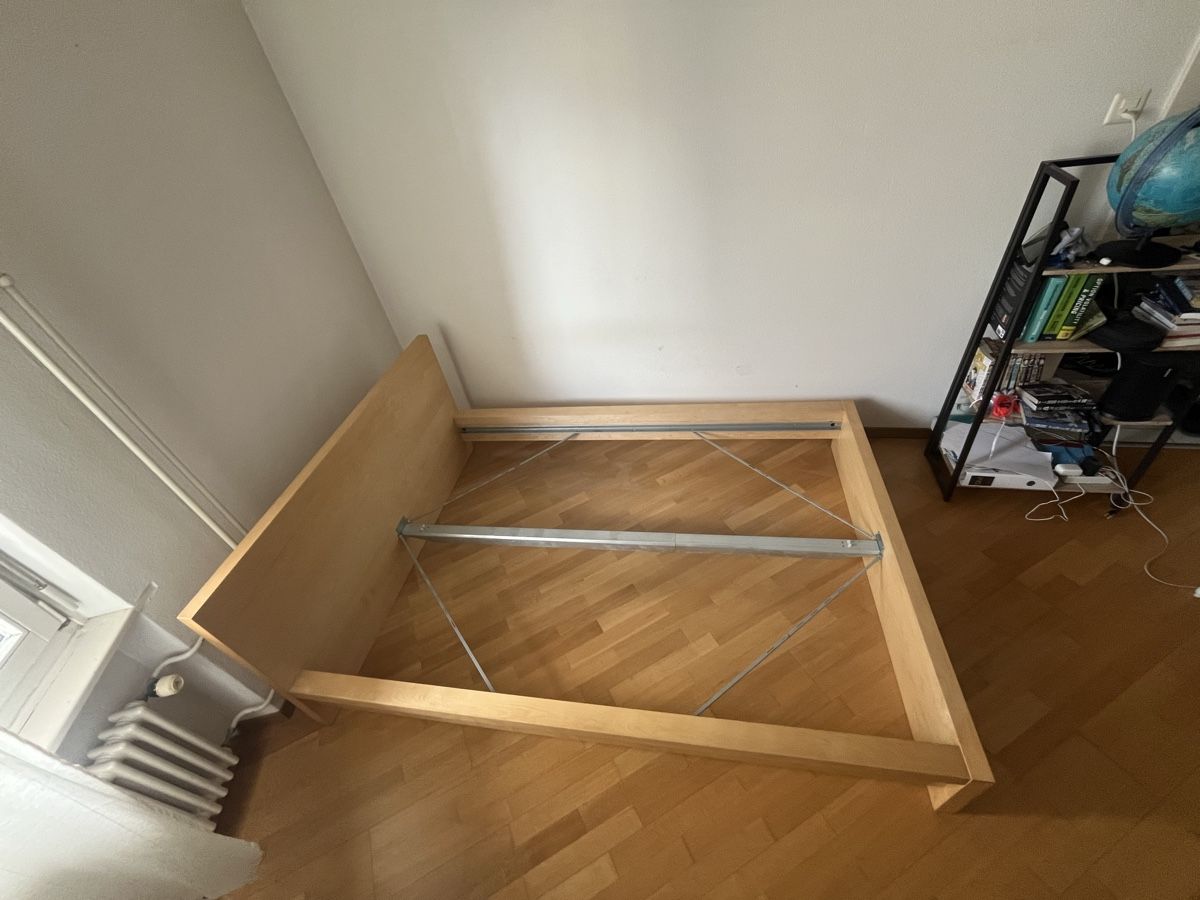 Letti: IKEA Malm Bed Frame 140x200cm, Birch, incl. Slatted Base – Usato da Zürich venduto da fer_l57x 1