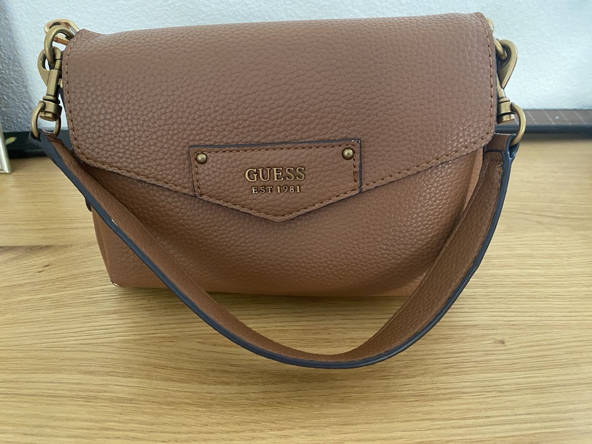Guess Borse da donna: Umhängen Guess, braun, neuwertig  – Nuovo (secondo la descrizione) da Obernau venduto da Oxana5