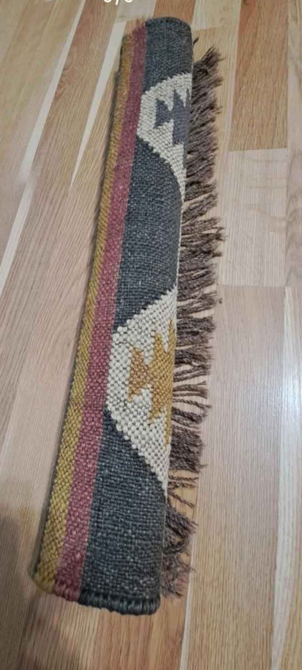 Teppiche: Teppich Ethno Muster mit Fransen mehrfarbig gebraucht – Neu (gemäss Beschreibung) aus Binningen von vey_88km 3