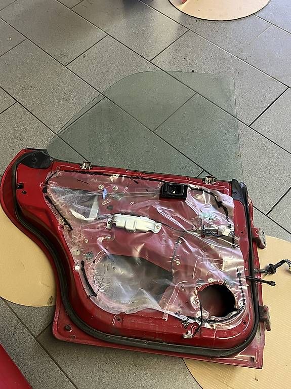 Tutti pezzi di ricambio auto: Subaru Impreza GT teile – Usato da Luthern venduto da Haefliger-s 2