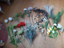 Kunstpflanzen, Kunstblumen, ca. 45 Stück