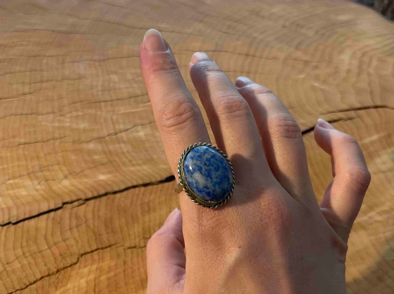 Anelli: Superbe bague pierre bleue / Ring mit blauem Halbedelstein – Usato da Zürich venduto da AnnaSa