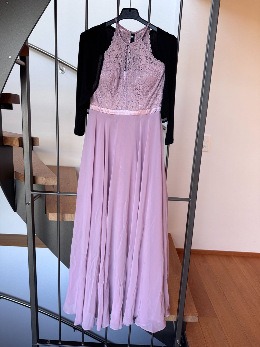 Vestiti & Gonne: Abendkleid – Usato da Ettiswil venduto da Ursi33