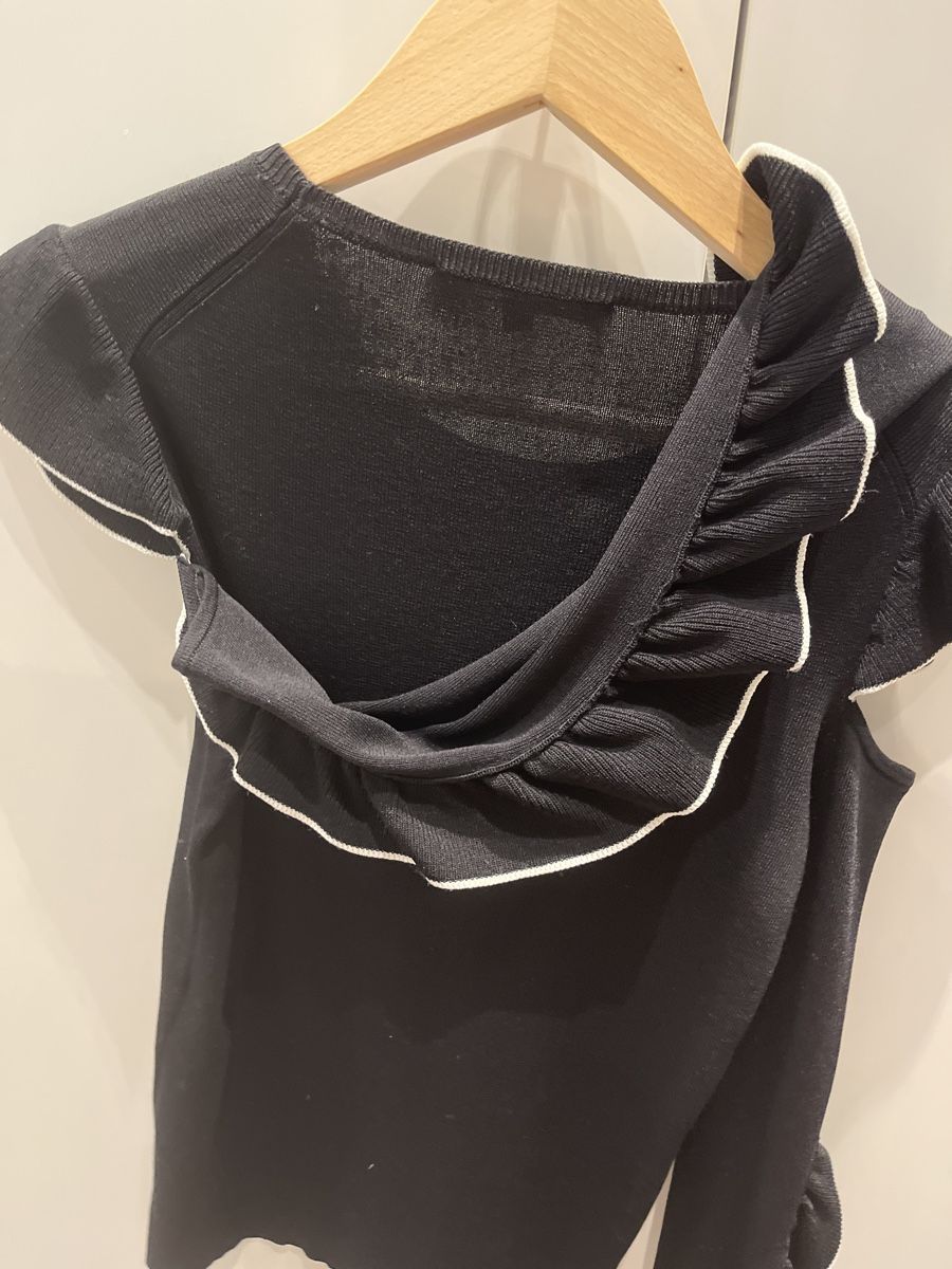 Maje Pullover & Sweatshirts: 🍸 Maje black long sleeved top – Gebraucht aus Rüschlikon von ant_5v7g 5