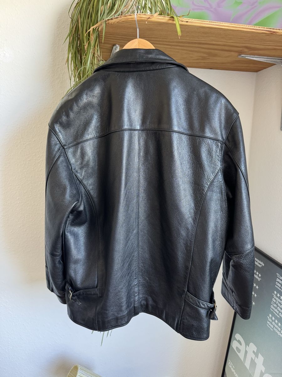 Giacche: Veste en cuir noir – Usato da Lausanne venduto da mat_75vw 1