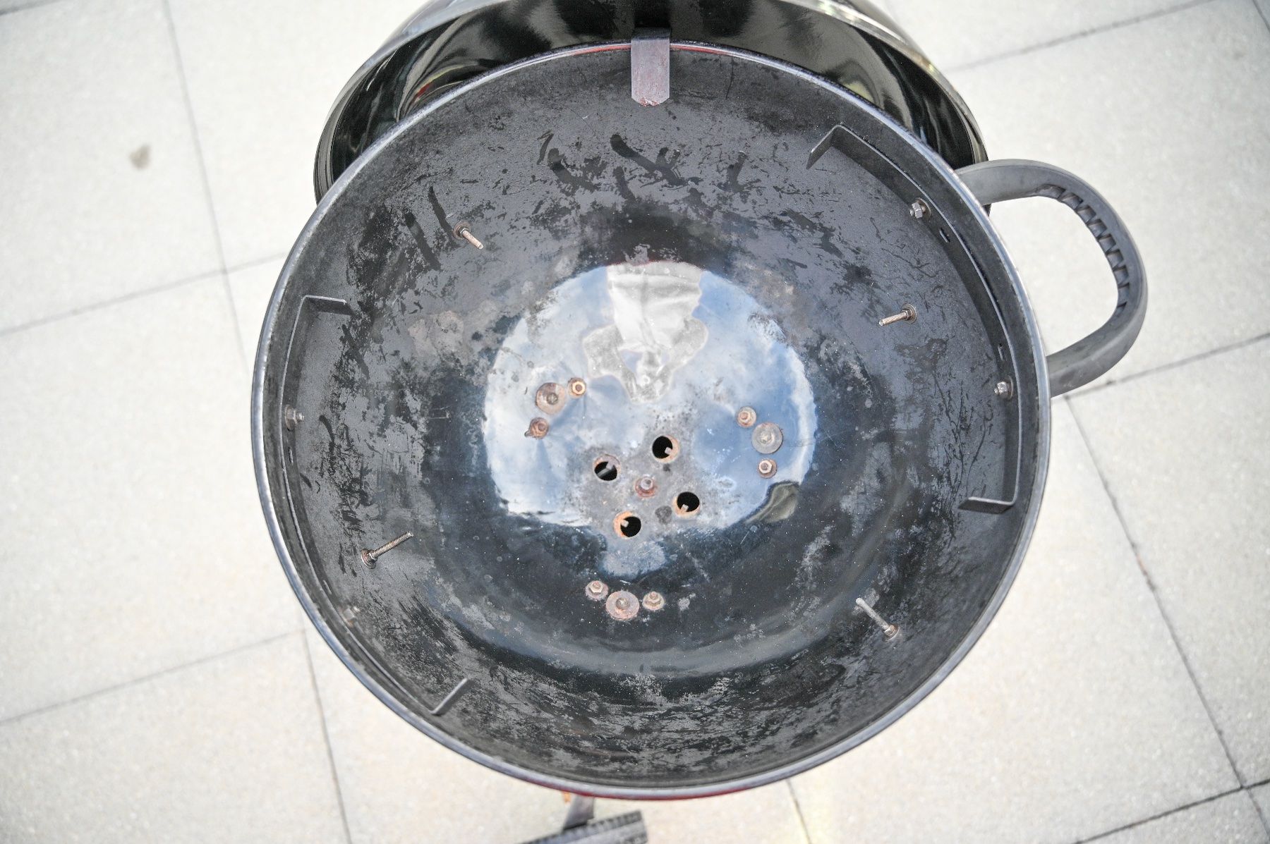 Griglie: Kugelgrill schwarz mit Deckelthermometer gebraucht – Usato da Oetwil a.d.Limmat venduto da Postding 7