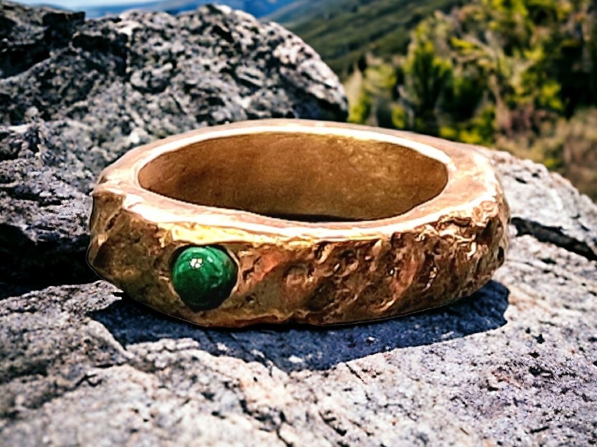 Anelli: Wilder Ring, Bronze & Malachit, Grösse 47. – Nuovo e nell'imballaggio originale da Aarau venduto da Schmuckhoehle_MD 1