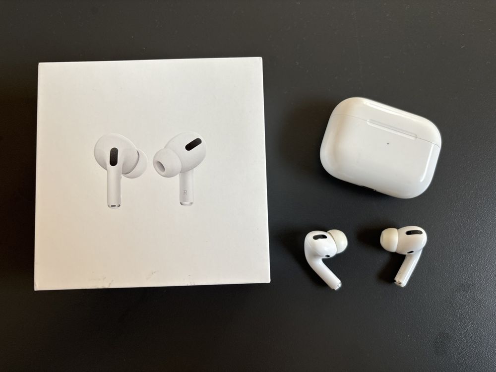 Apple AirPods Pro 1. Gen + Wireless Charging Case ab 1.- 1