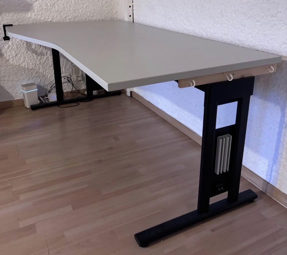 Bureaux: Bureau professionnel  – D'occasion à Biel/Bienne par kez09