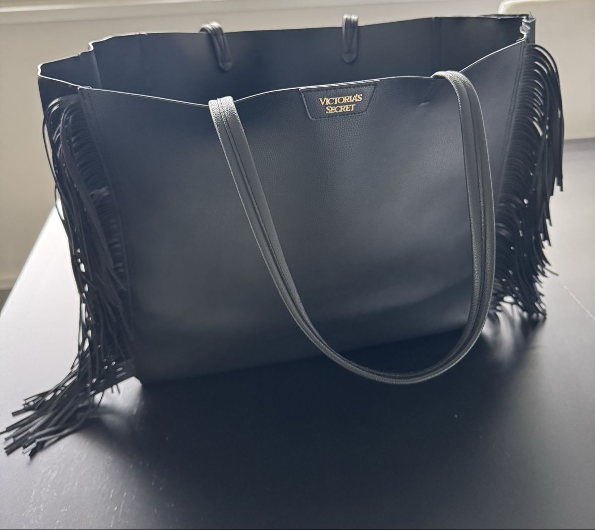 Victoria's Secret Borse da donna: Grosse Tasche mit Fransen Schwarz – Usato da Zürich venduto da Jen10 4