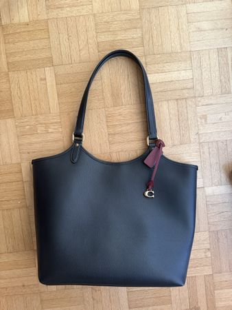 Coach Tasche Leder schwarz Damen neuwertig