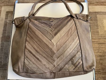 FREDsBRUDER Handtasche Leder grau/braun