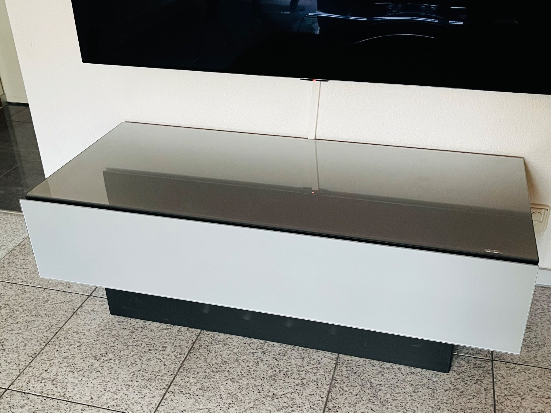 Spectral Mobili TV: Soundbar TV Möbel von Spectral – Usato da Studen BE venduto da Free44 5