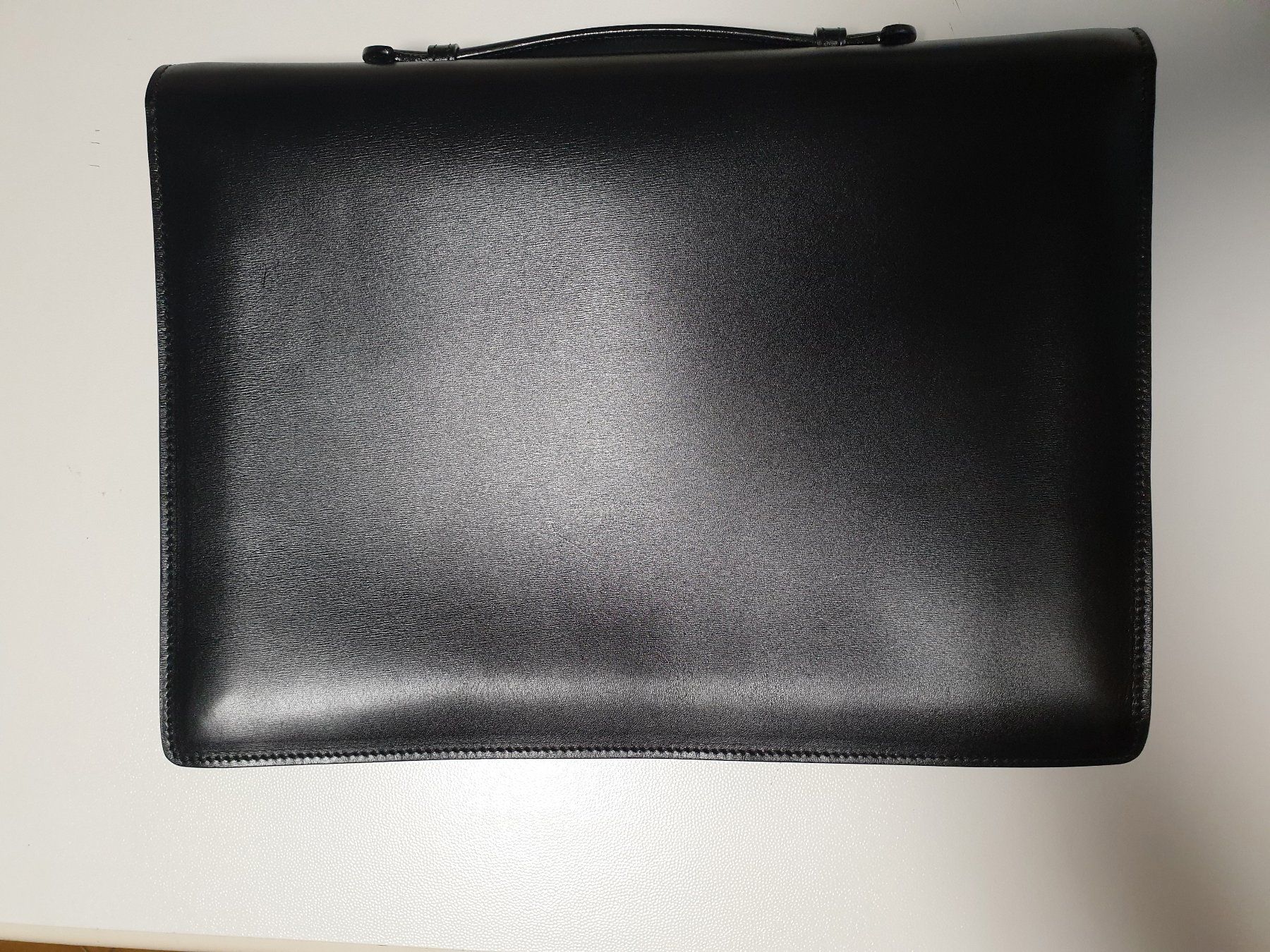 Taschen: Valextra - Porta Documenti in pelle nera come nuova – Gebraucht aus Caslano von rob_w2fm 2