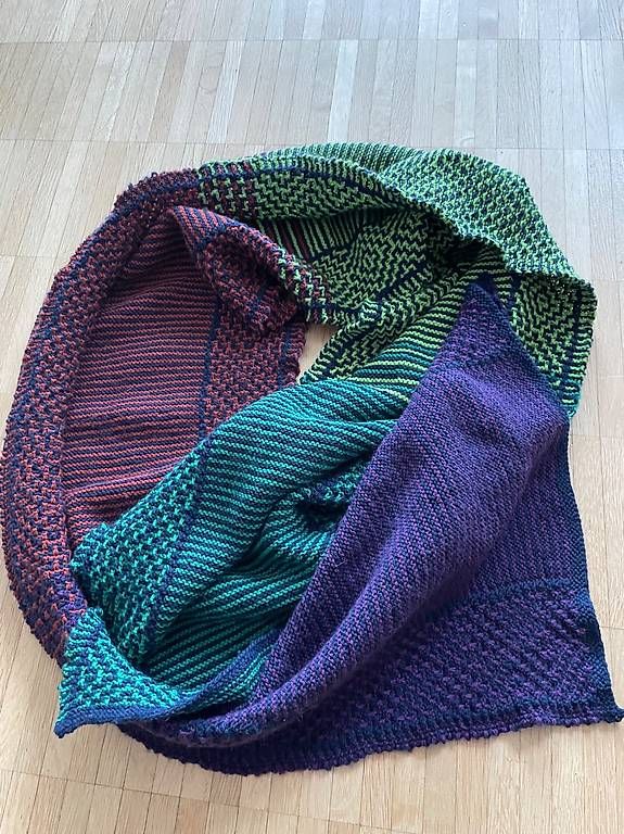 Foulards & écharpes: Schal Handgestrickt – Neuf (Voir description) à Hinterkappelen par Allabianca 2