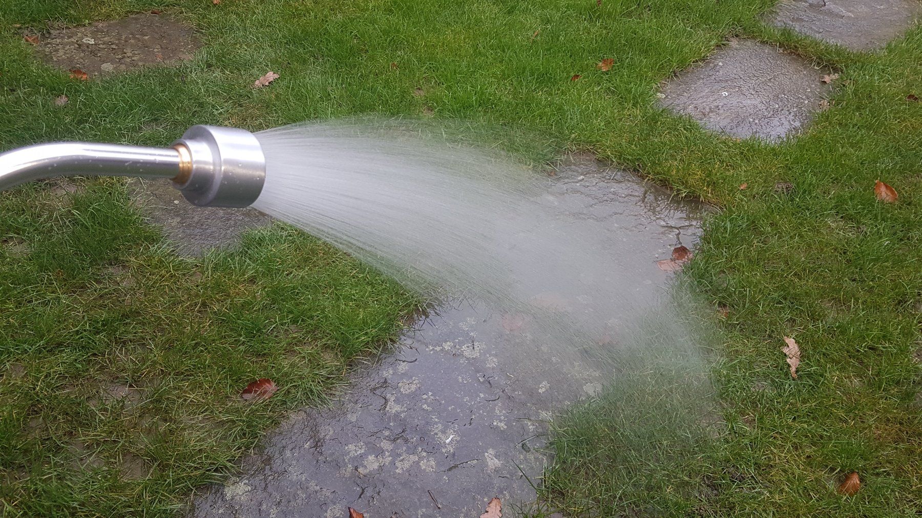 Annaffiatura & Irrigazione: Giessstab Bewässerungsstab 45cm  2000 Löchern – Nuovo e nell'imballaggio originale da Teufenthal AG venduto da boebe071 9