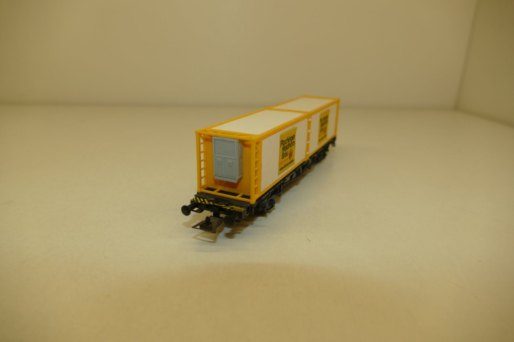 Modellini di ferrovie: Röwa H0: Containerwagen Plochinger Waldhorn Bräu – Nuovo (secondo la descrizione) da Niederhasli venduto da rail-duerst 3