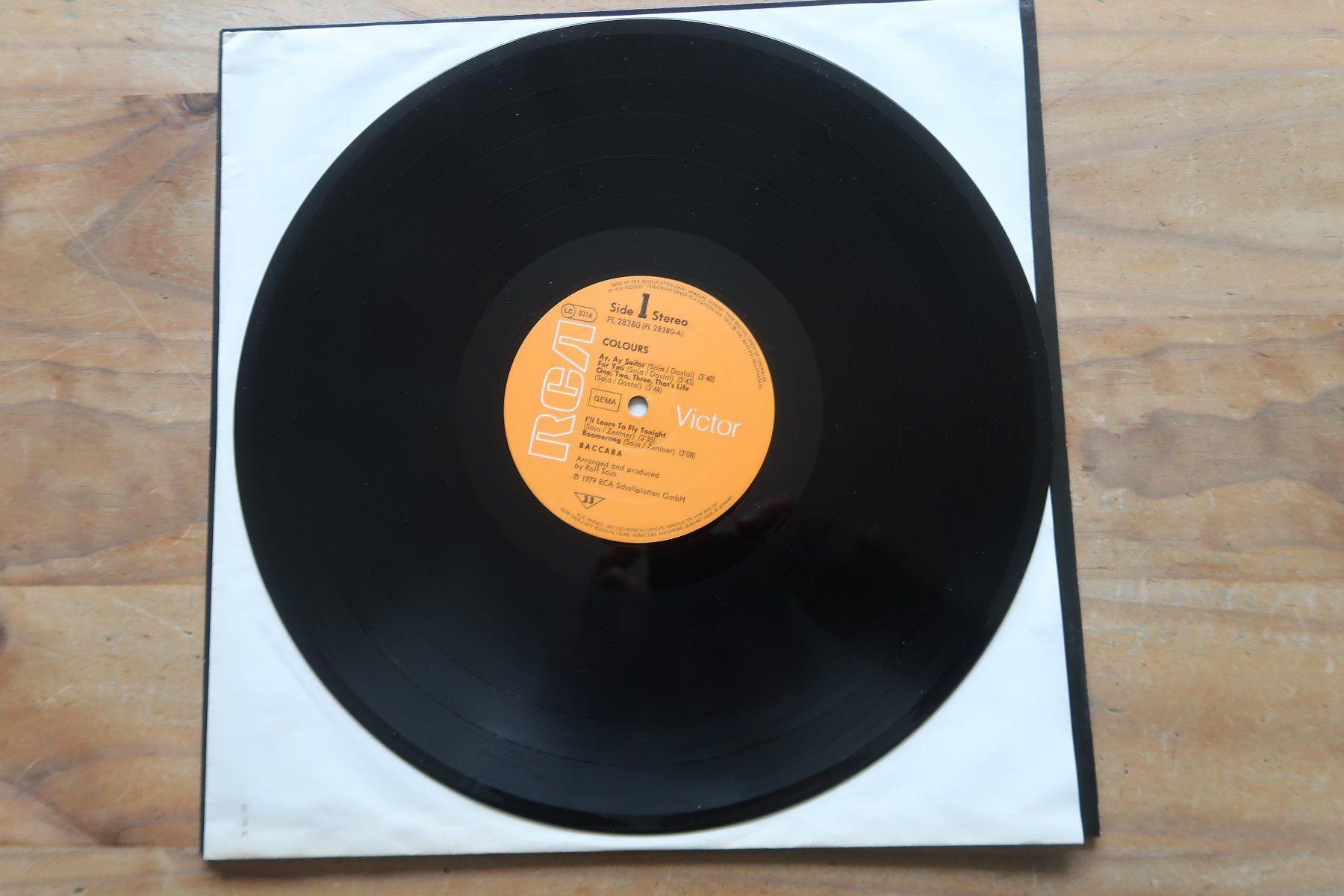 Dischi in vinile: BACCARA - COLOURS - VINYL LP – Usato da Basel venduto da Patiscat 3